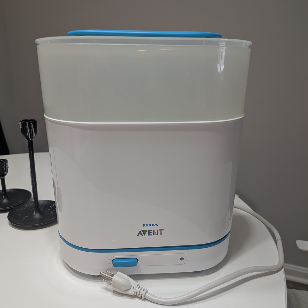 Philips Avent White and Blue Sterilizer